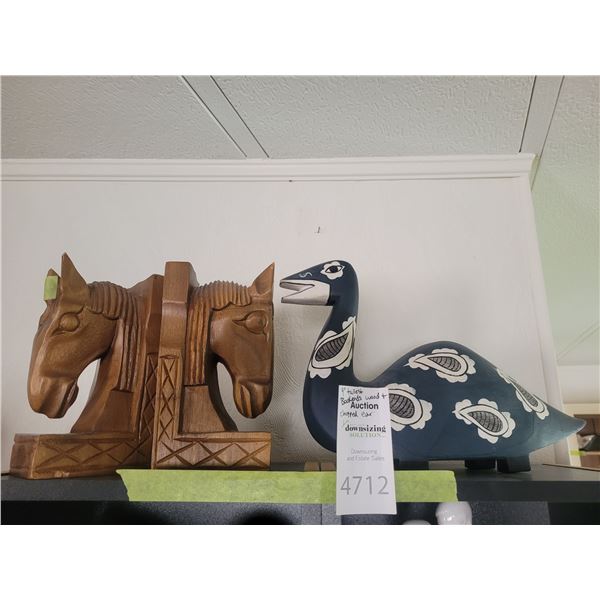 Wood bookend, goose A