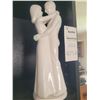 Image 1 : Embrace statue Spode A