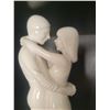 Image 2 : Embrace statue Spode A