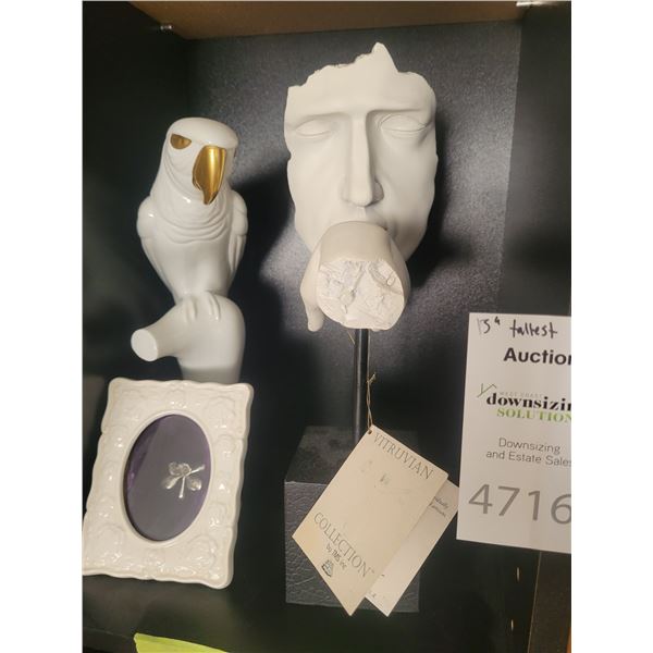 Sculpture, Parrot, Orchid A