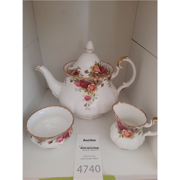Royal Albert tea set A