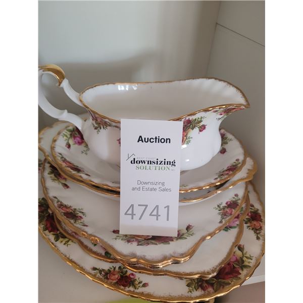 Royal Albert serving set A