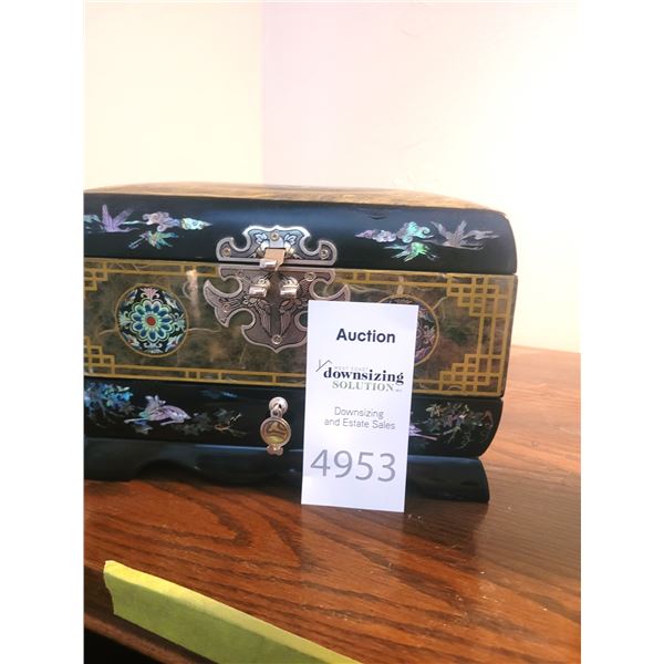 Black lacquered m of pearl A