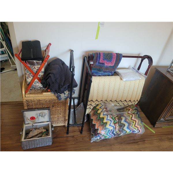 Wicker hamper, blankets A