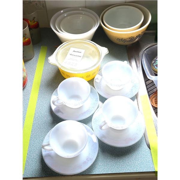 Vintage Pyrex & Fire King A