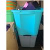 Image 6 : Plastic storage containers A