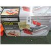Image 1 : Chicago Portable Mini Wet Tile Saw