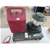 Image 1 : Coleman Camp Stove and Lantern