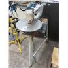 Image 2 : Dremel Pedestal Scroll Saw