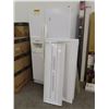 Image 1 : Kenmore White Side By Side Ref/Freezer w/Ice Maker