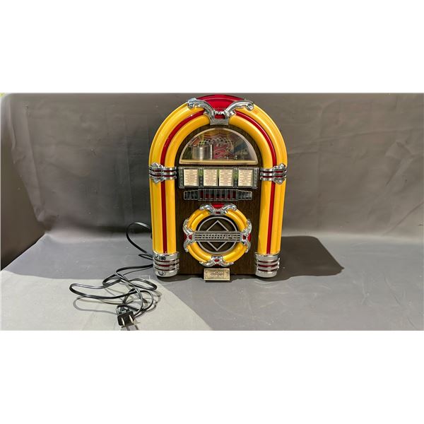 THOMAS CENTENNIAL COLLECTOR'S EDITION RADIO