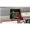Image 2 : LOT OF ASSORTED JEWELRY