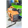Image 2 : GENERAC 2000 WATTS GAS GENERATOR *LEAK*