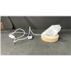 Image 2 : CLEAR QUARTZ WITH LIGHT DISPLAY RETAIL $800