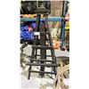 Image 2 : ART EASEL