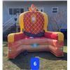 Image 1 : INFLATABLE THRONE CHAIR 7' X 7'X 10' WITH BLOWER