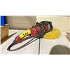 Image 1 : MILWAUKEE 7" POLISHER 11 AMPS, 2800 RPM 120V 5/8-11 SPINDLE THREAD WITH BUFFER PAD