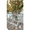 Image 2 : LOT OF ASSORTED SCRAP METAL FRAMES