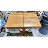 Image 2 : WOOD TABLE