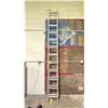 Image 1 : 12' ALUMINUM EXTENSION LADDER
