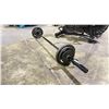 Image 2 : BARBELL WITH 2X 25LB PLATES, 2X 10LB PLATES & 2X 5LB PLATES