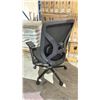 Image 2 : MESH BACK ROLLING OFFICE CHAIR