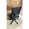 Image 2 : MESH BACK ROLLING OFFICE CHAIR