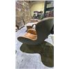 Image 2 : MASSAGE CHAIR W/ SPEAKERS & 2 CHAIRS (ALL MISSING PIECES)