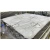 Image 2 : STEARNS & FOSTER KING SIZE MATTRESS