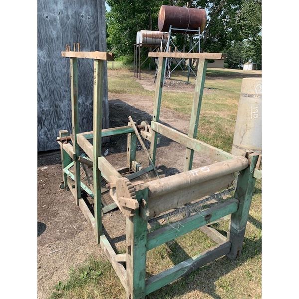 V.Old Fabric Weaving machine