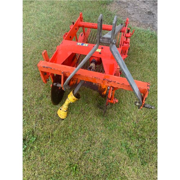SP-50 3pt Potato Digger, shedded