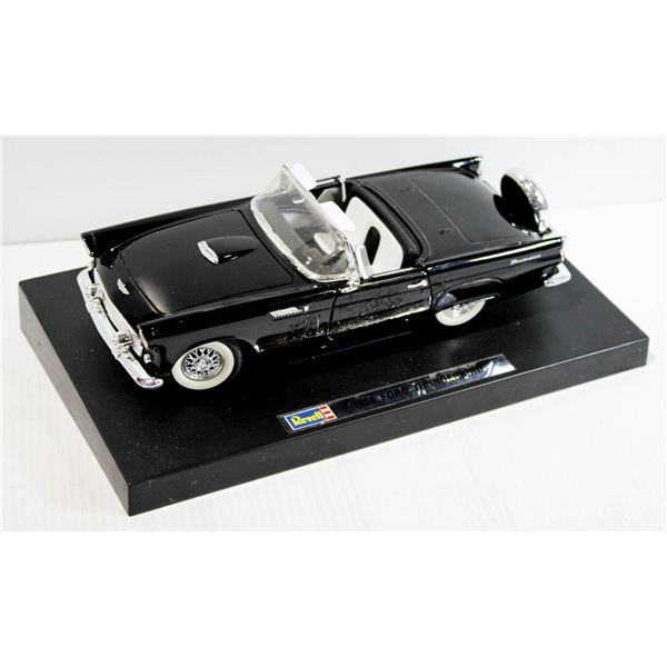 REVELL 1956 FORD THINDERBIRD MODEL