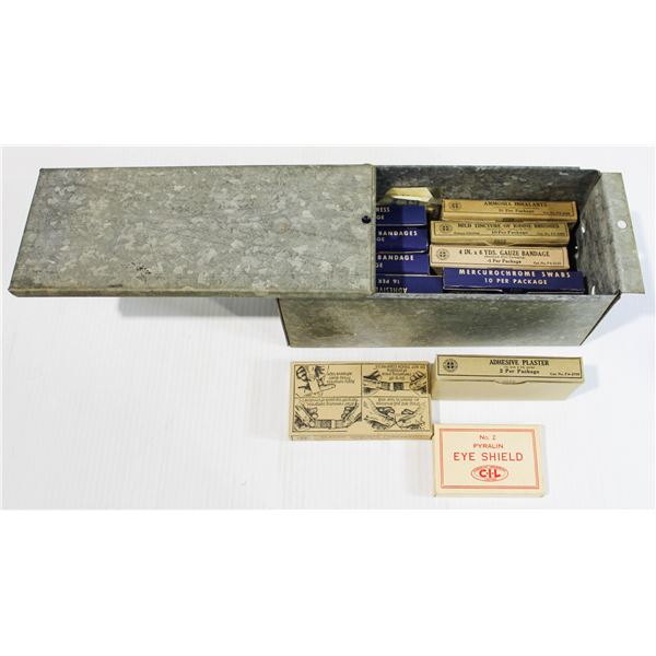 VINT. WALL MOUNTING FIRST AID KIT