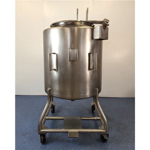 Large Stainless Tank With Blender/Agitater on Wheels, Tank-5/R9-F