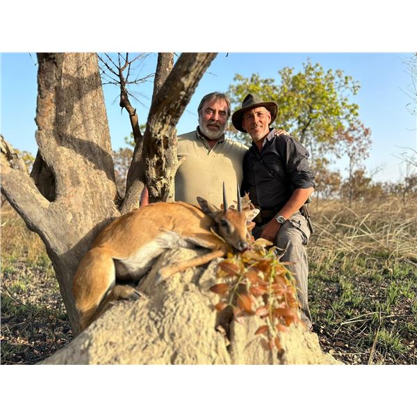 MAYO OLDIRI: 6-Day Antelope Cameroon Savannah Safari for One Hunter and One Observer