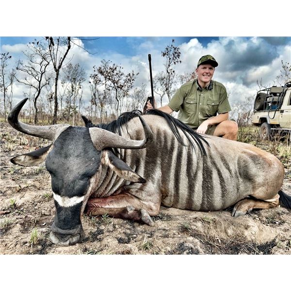 HERITAGE SAFARIS: Exceptional East African 7-day Hunt for One Hunter