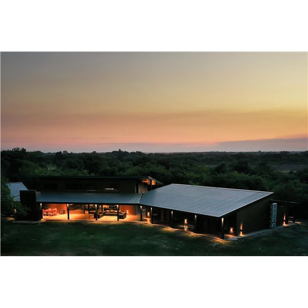 RIO BRAVO LODGE: Amazing 3-Day/3-Night Dove Hunt for Eight hunters on the Banks of the Parana River 