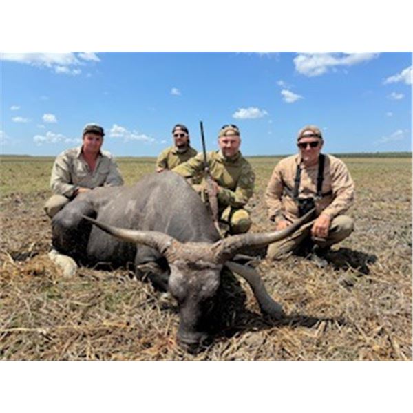R&R OUTFITTERS AUSTRALIA: 5-Day Hunt for One Hunter and One Non-Hunter for Trophy Buffalo in Austral