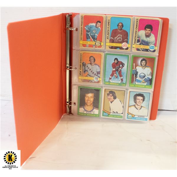 1970'S VINTAGE NHL COLLECTOR HOCKEY CARDS BINDER
