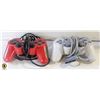 Image 1 : 2 VIDEO GAME CONTROLLERS
