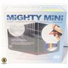 Image 1 : NEW MIGHTY MINI AIRBRUSH AND COMPRESSOR KIT