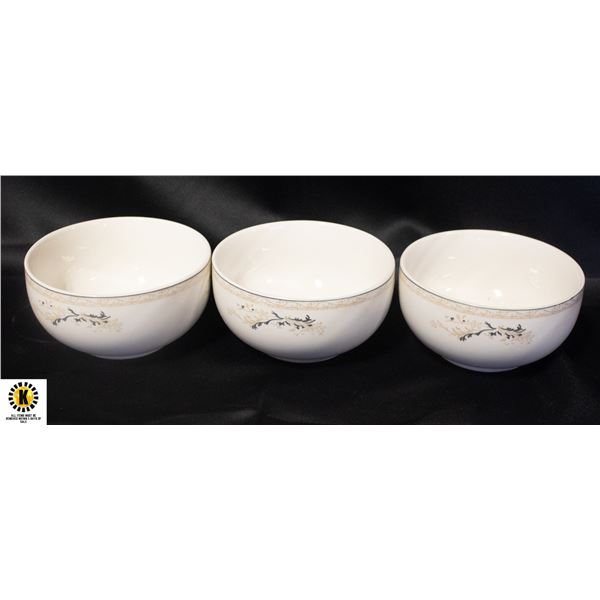 BOX WITH 14 NEW SOUP BOWLS + 6 NEW SMALL PLATES