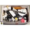 Image 1 : BOX OF SEVERAL KITCHENWARE