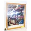 Image 1 : MIRROR WITH WOOD FRAME 22 X 18 DELTA