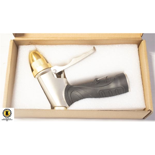 HEAVY DUTY GARDEN HOSE NOZZLE SPRAYER