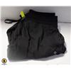 Image 1 : LADIES LULU LEMON 8 TALL PANTS