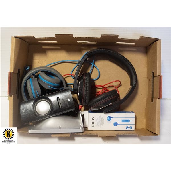 3 PAIRS OF HEADPHONES PLUS COMPUTER SPEAKERS