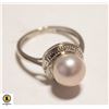 Image 1 : AKOYA PEARL .925 SILVER SIZE 6