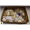 Image 1 : FLAT FULL OF LAPEL PINS ALL TOGETHER-ESTATE