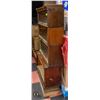 Image 2 : BARRISTERS BOOKCASE THE GLOBE-WERNICKE CANADA